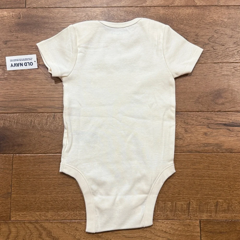 Old Navy Short-Sleeve Baby Bodysuit   - Baby Cousin - Size 12-18 Months
